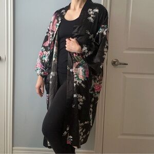 100% Silk Peacock Floral Kimono Cherry Blossom & Peony Artwear - Black- Size XL